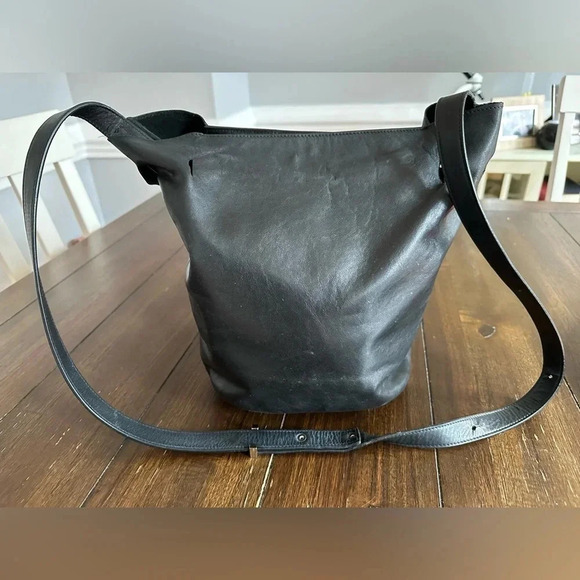 Cuyana bucket bag - Picture 12 of 16